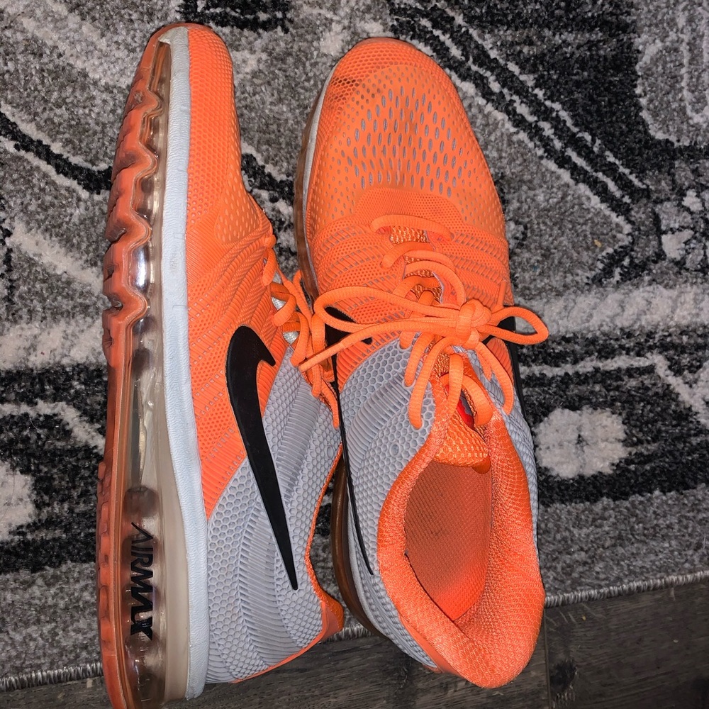 Size 10 Nike AirMax